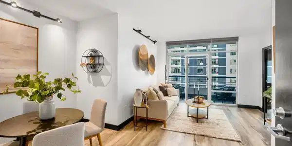 425 W Beech