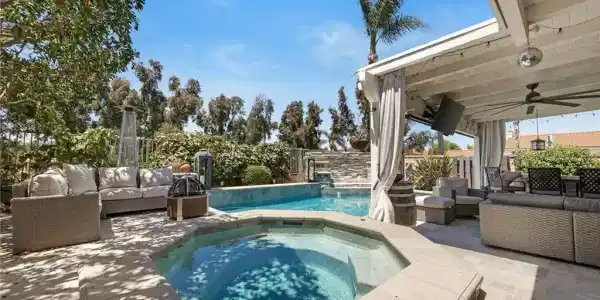 24541 Mando Drive