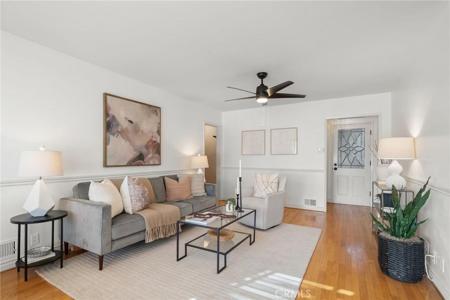 2027 E Appleton