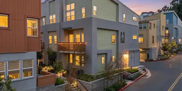 592 Somi Ct