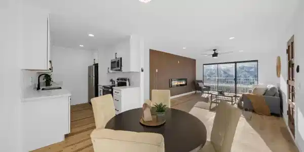 2360 Hosp Way