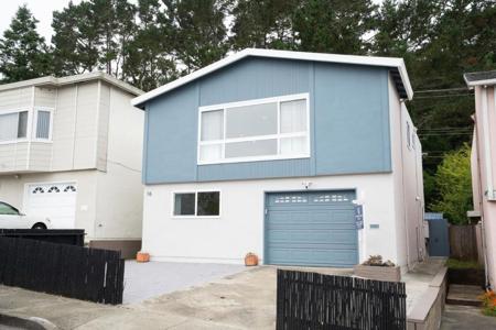 16 Canterbury Avenue