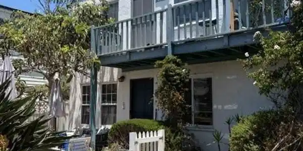 2722 Grand Canal