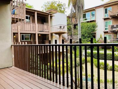 2600 Torrey Pines Rd.