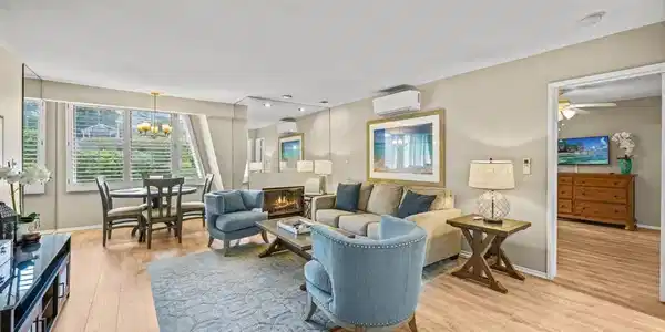 1562 Camino Del Mar