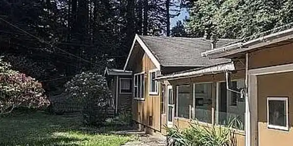 3027 Brier Lane