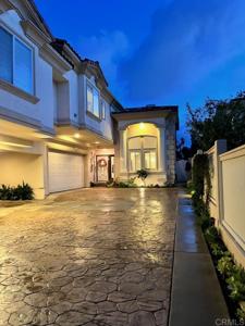 1818 Huntington Lane