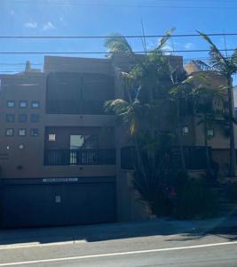 3986 Riviera Dr