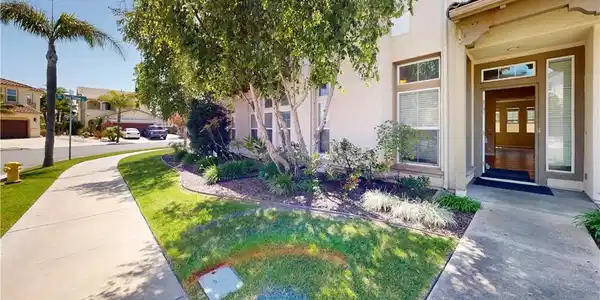 4312 Waterside Lane