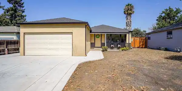 1942 Jacqueline Way
