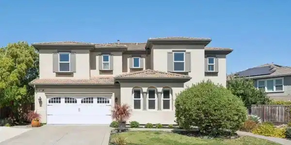 661 Stoneman Ct