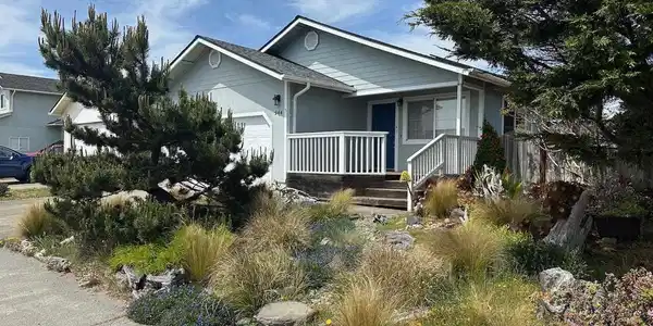 944 Stewart Street