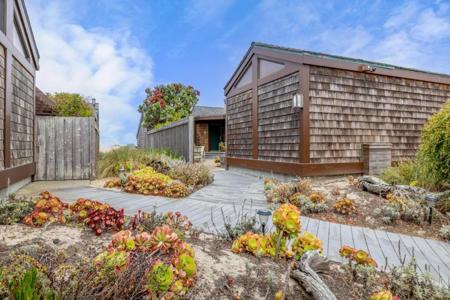 188 Monterey Dunes Way