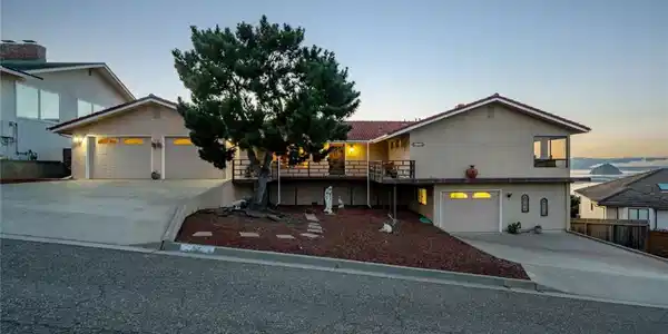 2731 Houston Drive