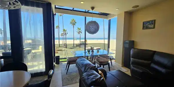 3009 Ocean Front Walk