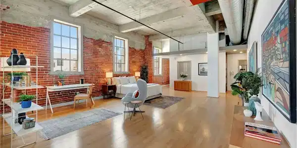 207 E Broadway