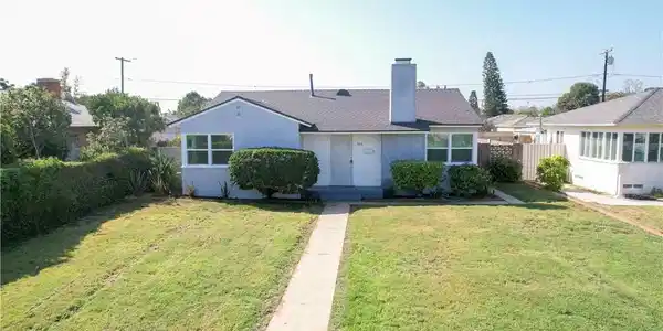 386 E 230th Street