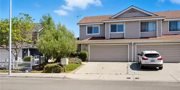1172 Pacific Pointe Way