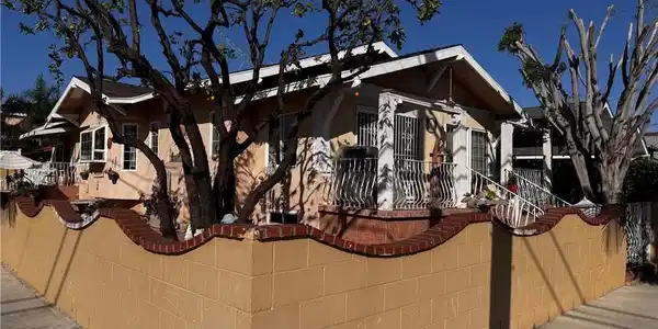 203 N Mesa