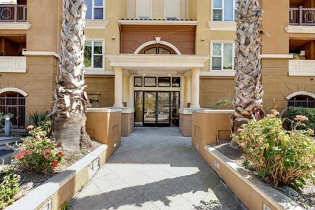 2220 Gellert Blvd