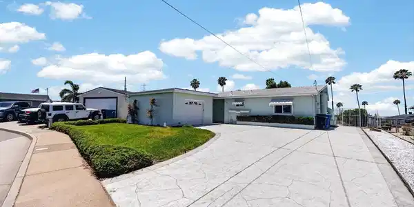 1360 Monterey Court