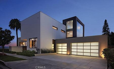 2767 E. Ocean Boulevard