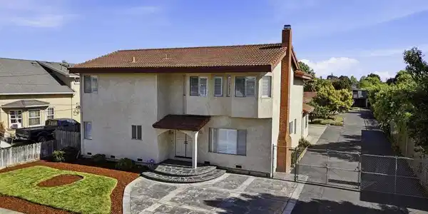 559 Cherry Way