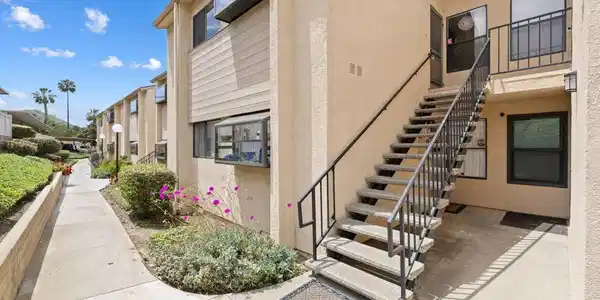 771 Seneca