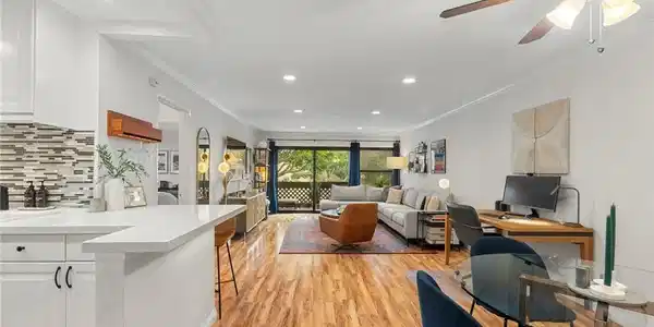 7742 Redlands St. H1027