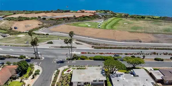 3905 Palos Verdes Drive S