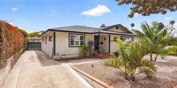 218 Palomares Avenue