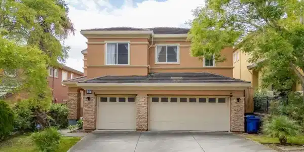 23 Pinnacle Street