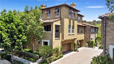 221 Lonetree
