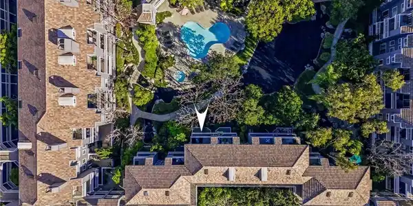 20341 Bluffside Circle