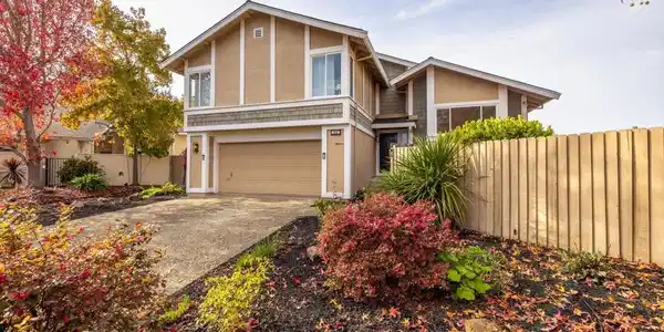 850 Leeds Ct.