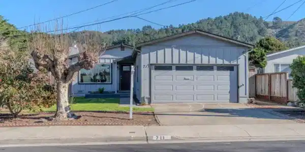 711 Lundy Way