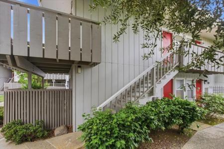 255 S Rengstorff Avenue