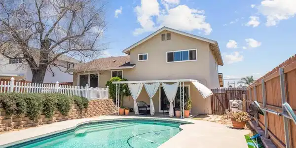 826 Floyd Ave