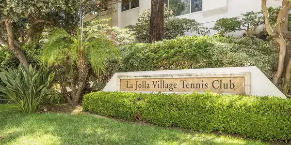 3918 La Jolla Village Drive
