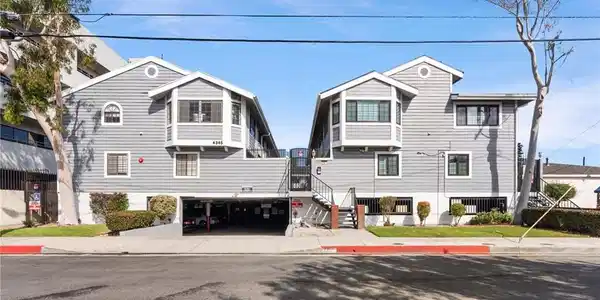 4345 W 154th