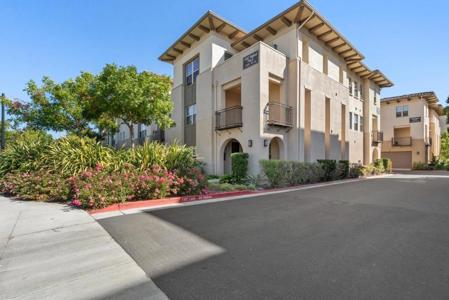 1087 Bigleaf Place