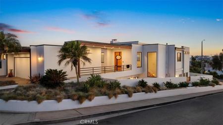 2919 Hermosa View Drive