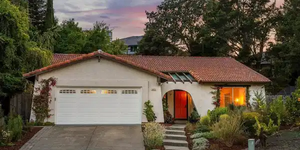 5672 Torrey Pine Ct