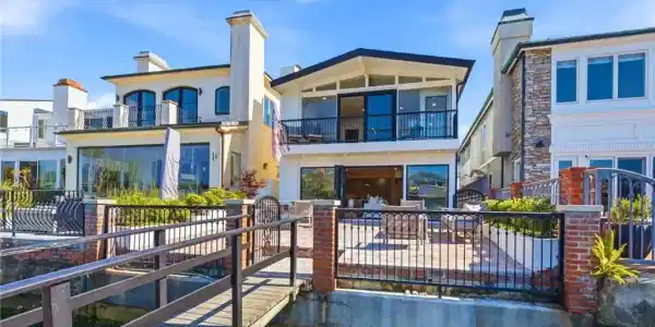 3810 Channel Place