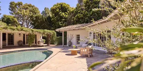 6105 Bonsall Drive