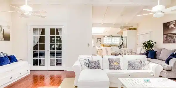 2323 Grand Canal