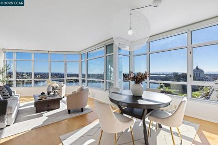 1 Lakeside Dr