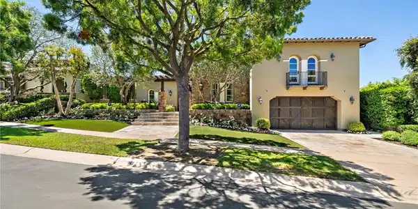 39 Sarteano Dr.