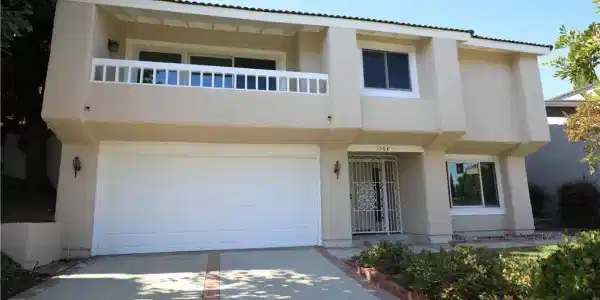 1508 W Weymouth Place