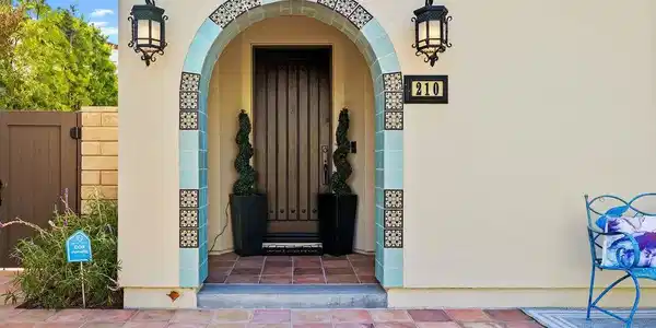 Image 4